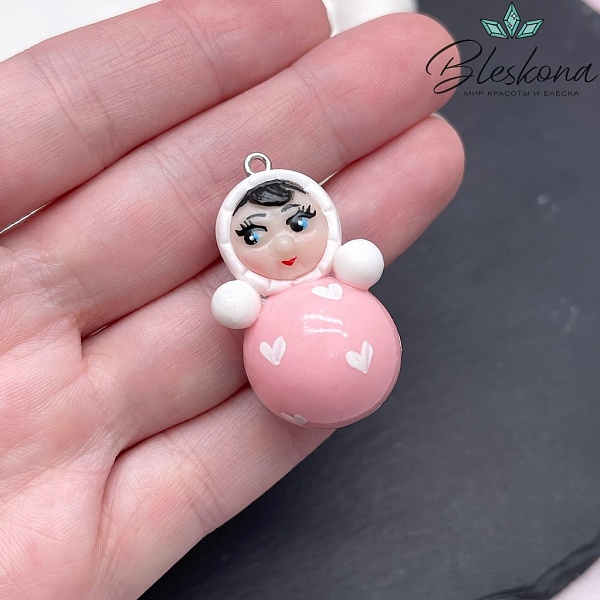 36*20,5 мм, Цвет серебро, Подвеска Неваляшка розовая белые сердечки