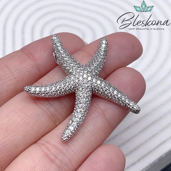 38*35 мм Цвет серебро, Подвеска Морская звезда с цирконами 