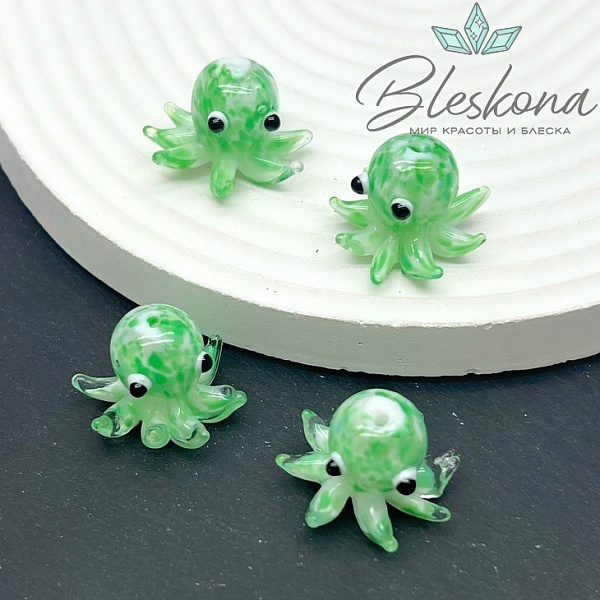 15,5*22 мм  Бусина осьминог зеленый