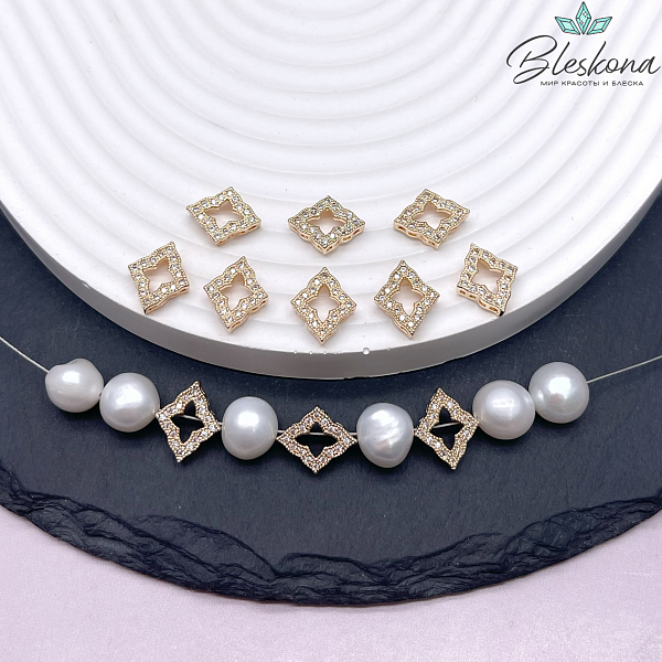 12,4*10,2 мм Цвет золото, Бусина ромб цирконы