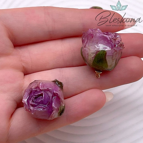 20-26 мм, Цвет золото, Подвеска роза в эпоксидной смоле