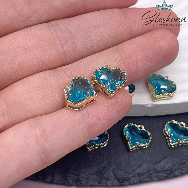 11,5*12 мм Цвет золото, Подвеска сердце голубой циркон