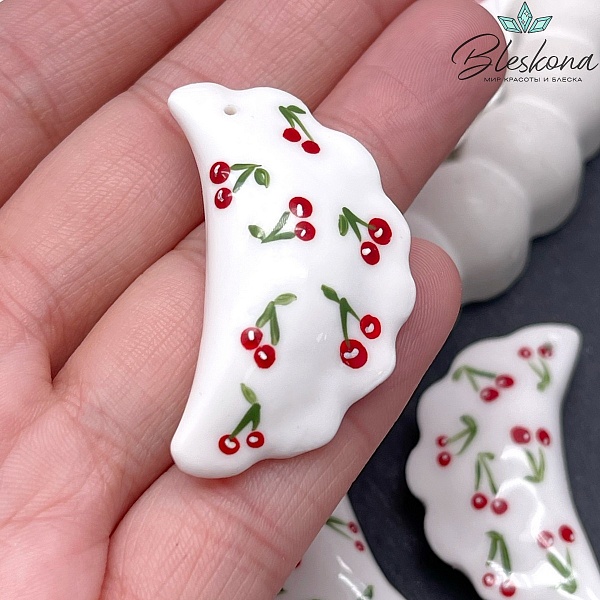 40*23 мм Подвеска Вареник с вишней