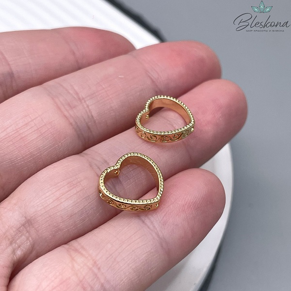 Бусина - коннектор сердце узор ,цвет золото 11,5*12мм 