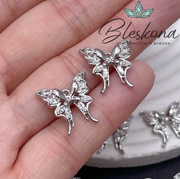 15,6*16 мм Цвет серебро, Подвеска Бабочка цирконы