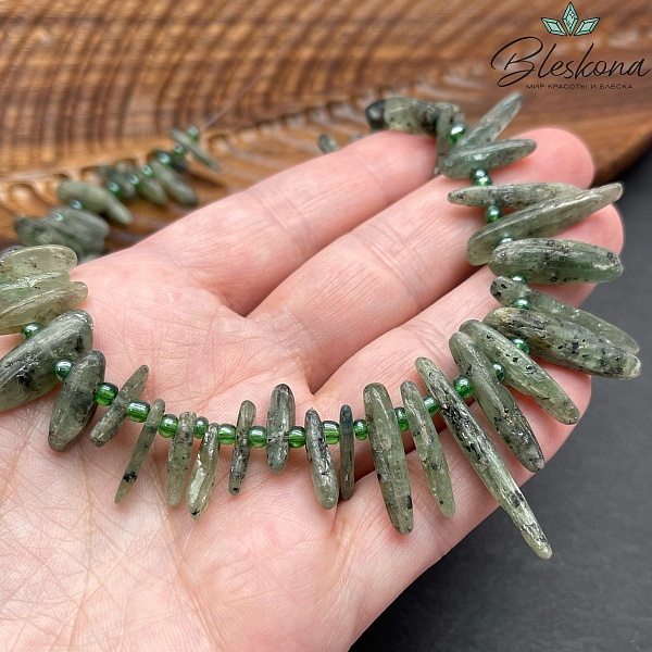 12-27мм Кианит зеленый сколы на увеличение