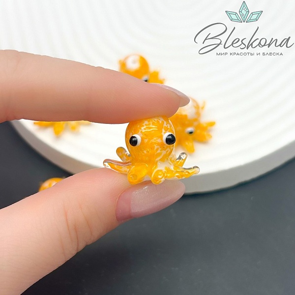 15,5*22 мм  Бусина осьминог оранжевый