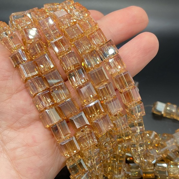 8 мм Стекло Lux, куб огранка, цвет персиковый