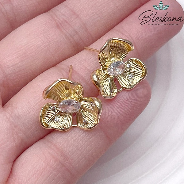 16*18 мм Цвет золото, Пусеты цветок цирконы 