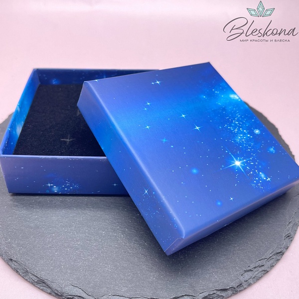 Коробка Синий космос черная подложка 9*9*3 см
