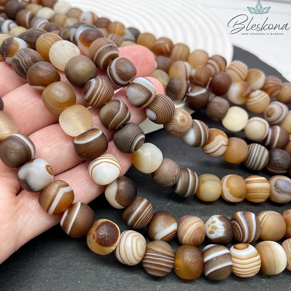 Агат коричнево-серый полосатый, бочата в термической обработке 9,5*11 мм