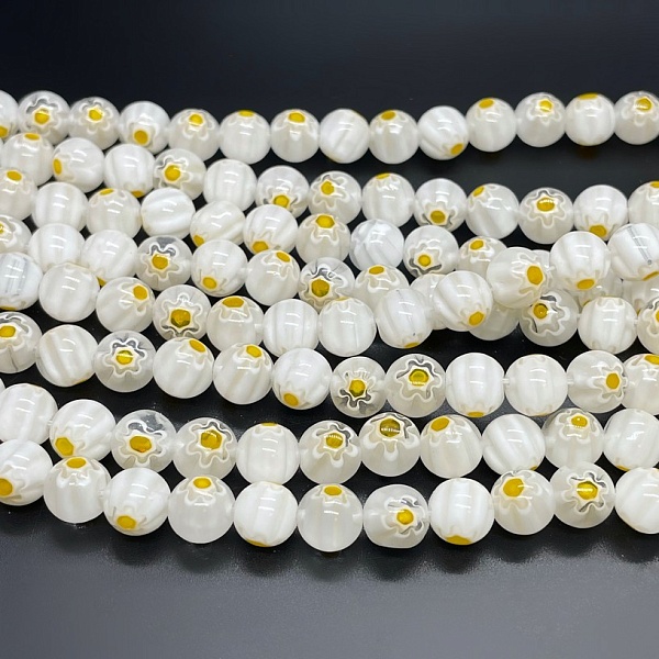 Муранское стекло белое цветы желтые  8мм