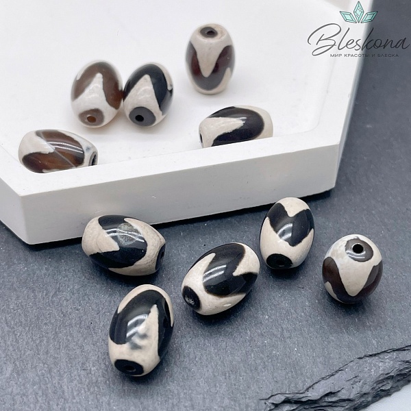 Бусина Дзи Тигриный клык черно-серый бочонок 16*12 мм