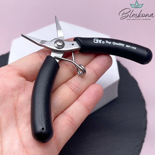 Плоскогубцы прямоугольные гладкие GT MP-102