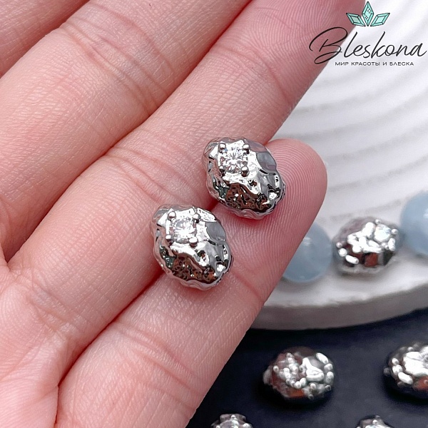 11,8*9 мм Цвет серебро, Бусина фактурная фриформ с цирконом