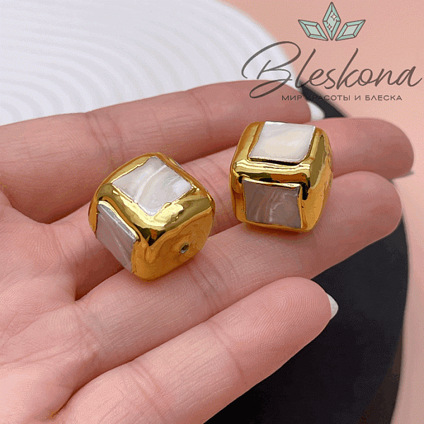 17 мм Цвет золото, Бусина  Жемчуг куб