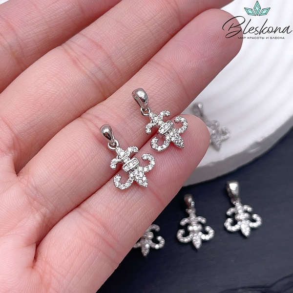 13,5*10,5 мм Цвет серебро, Подвеска королевская лилия с цирконами