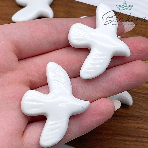 33*42 мм Керамика бусина Голубь белый (Птица)