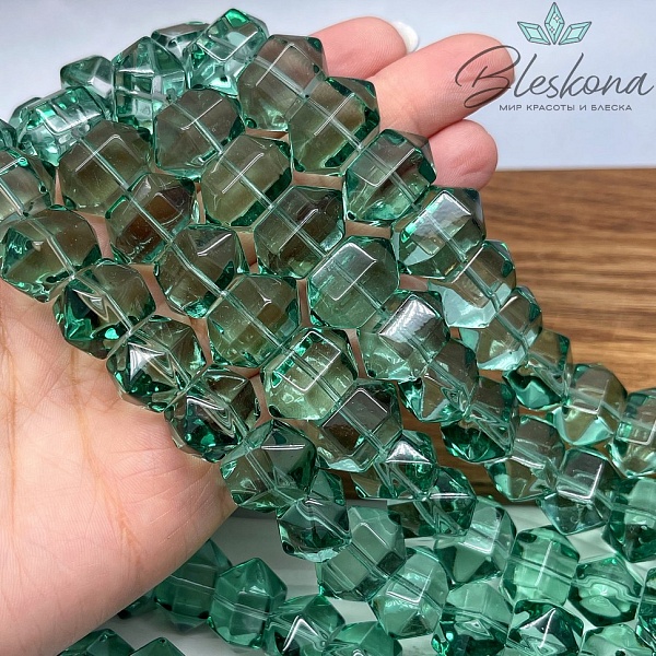 12*19 мм Бусины фриформ огранка, цвет зеленый, стекло