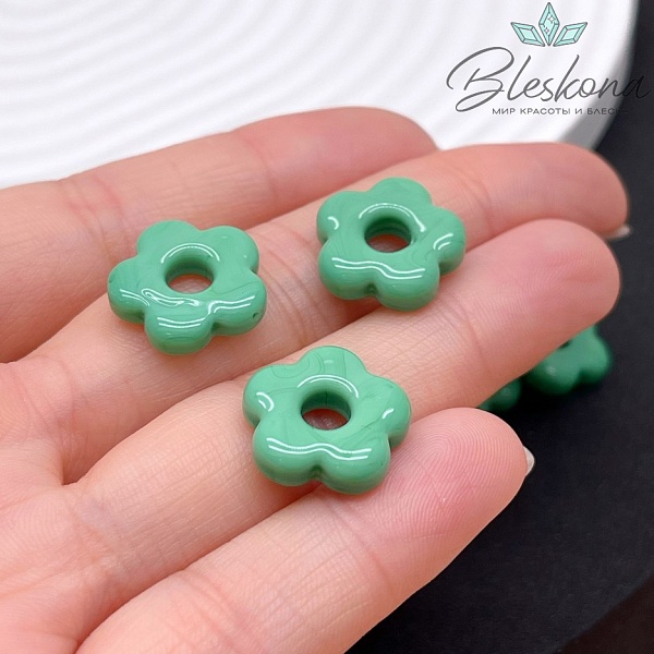 15 мм Подвеска цветок зеленый