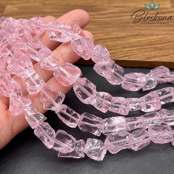  Аквакварц куски розовый (9-10)*(9-11)мм