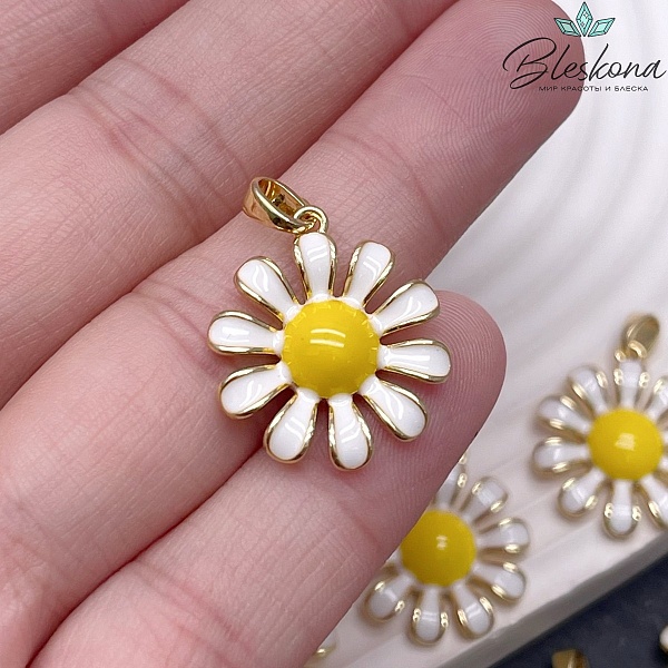 21,3*18,6 мм Цвет золото, Подвеска ромашка эмаль