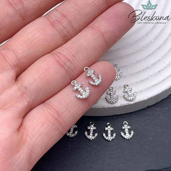 9,5*6,5 мм Цвет серебро, Подвеска якорь цирконы 