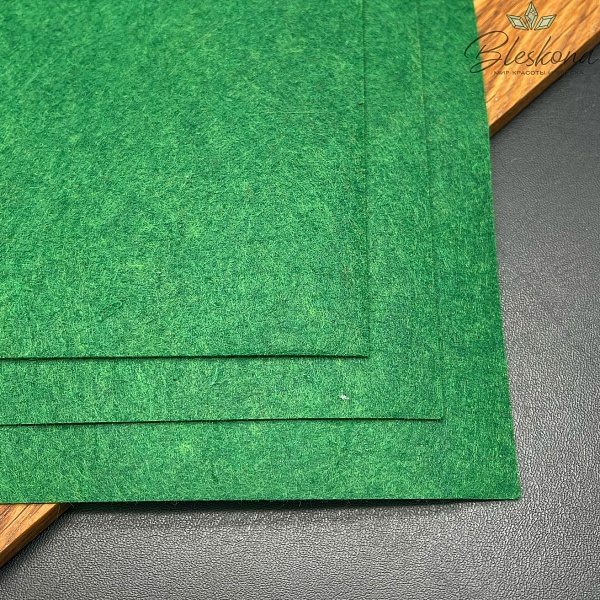 Фетр 1 мм, Цвет темно-зеленый, 30*30 см