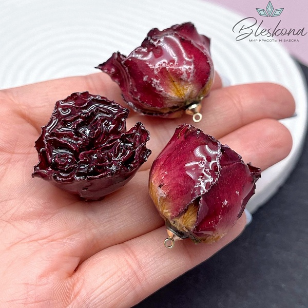 23-26 мм, Цвет золото, Подвеска роза в эпоксидной смоле №2